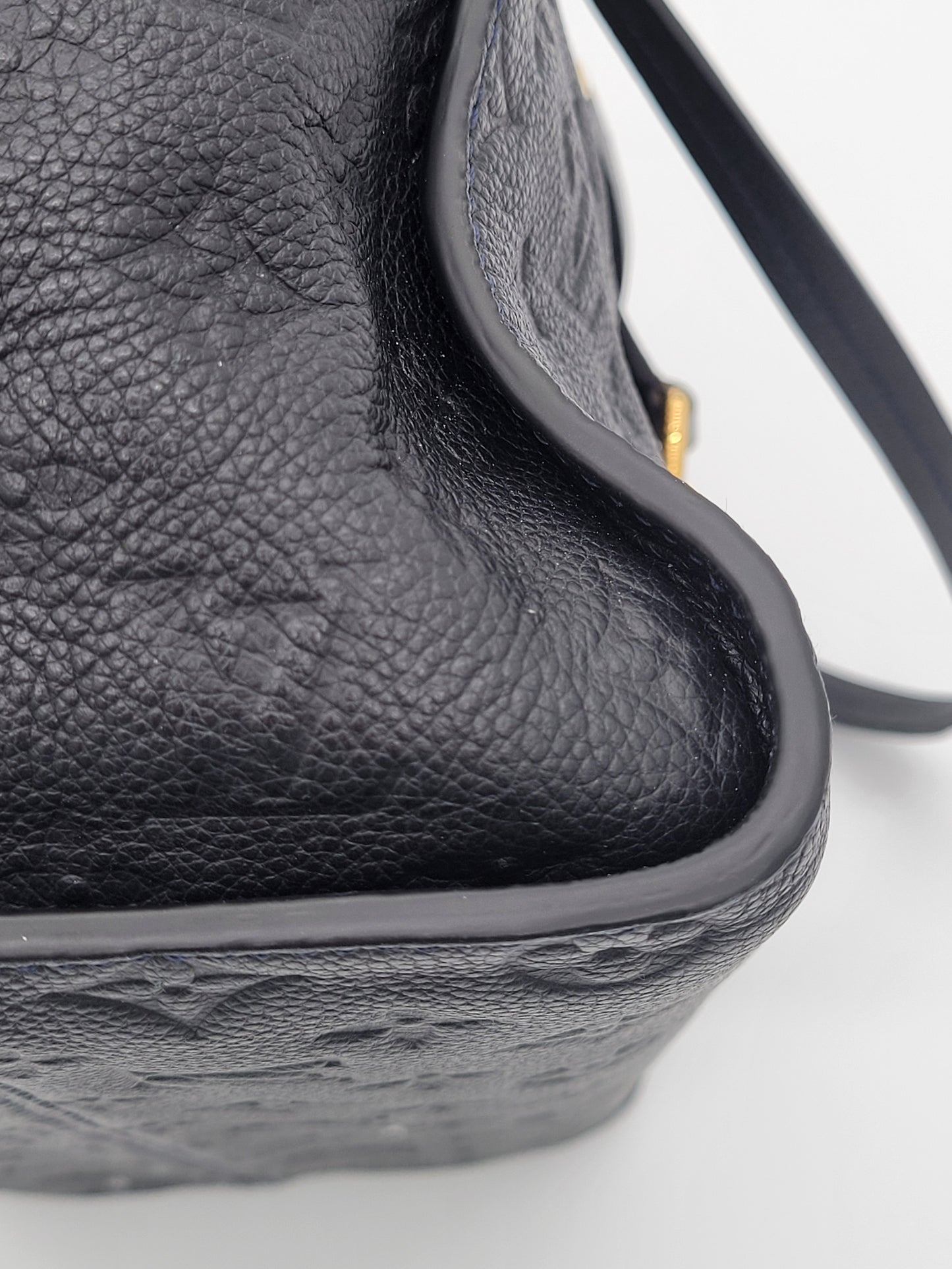 Louis Vuitton Lumineuse PM — Noir Empreinte