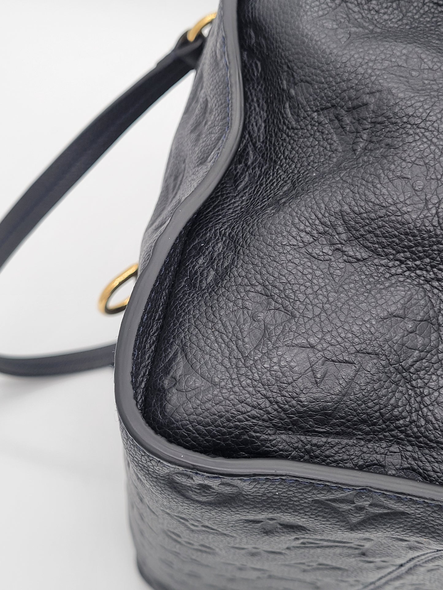 Louis Vuitton Lumineuse PM — Noir Empreinte