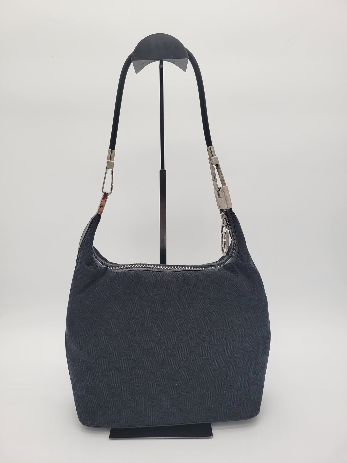 Gucci GG Canvas Hobo · Tom Ford Era