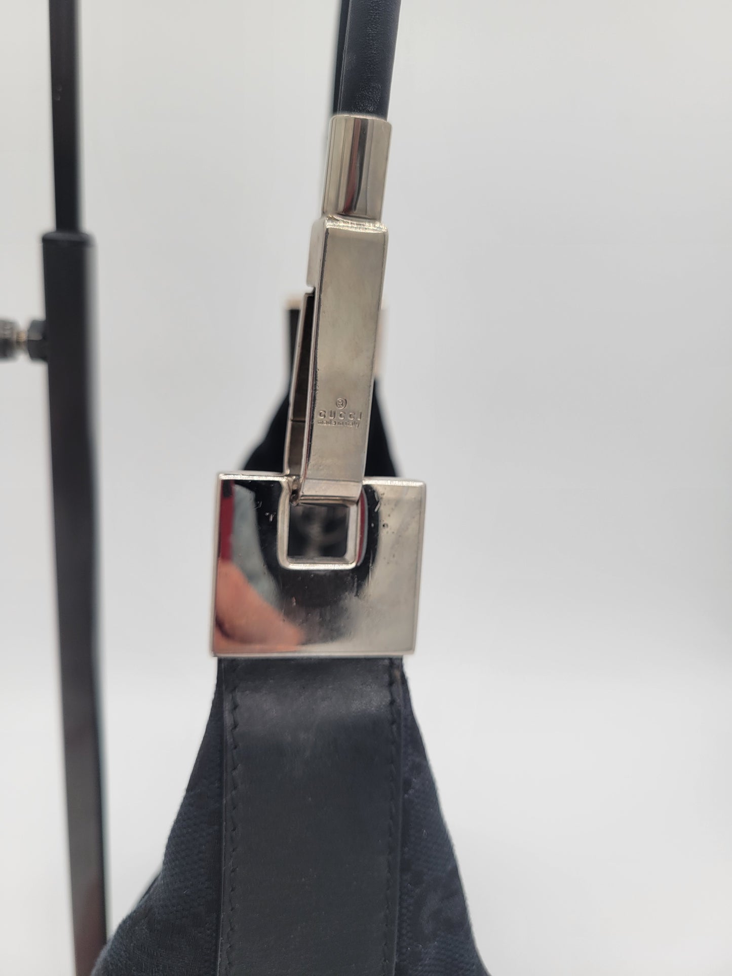 Gucci GG Canvas Hobo · Tom Ford Era