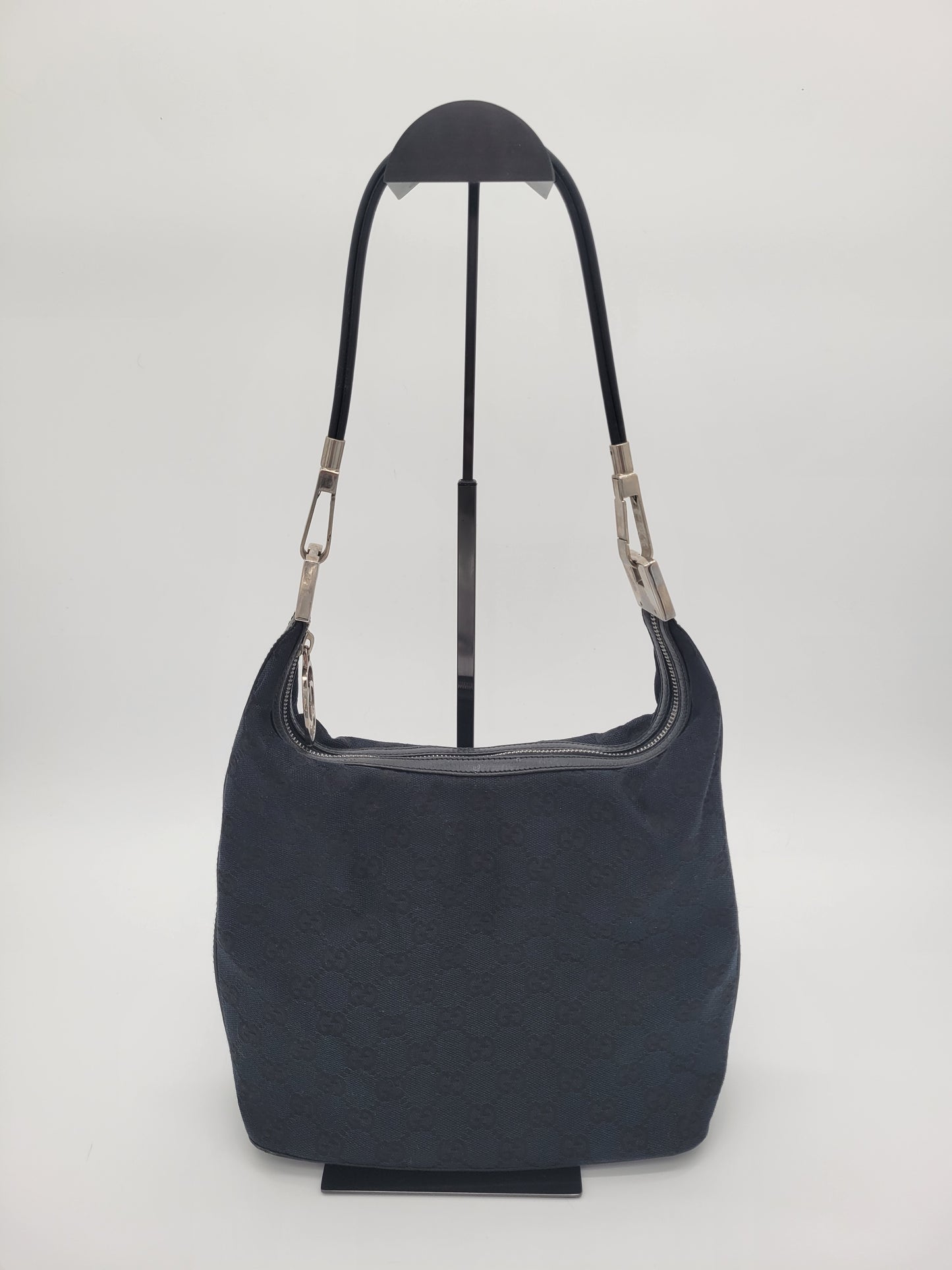 Gucci GG Canvas Hobo · Tom Ford Era