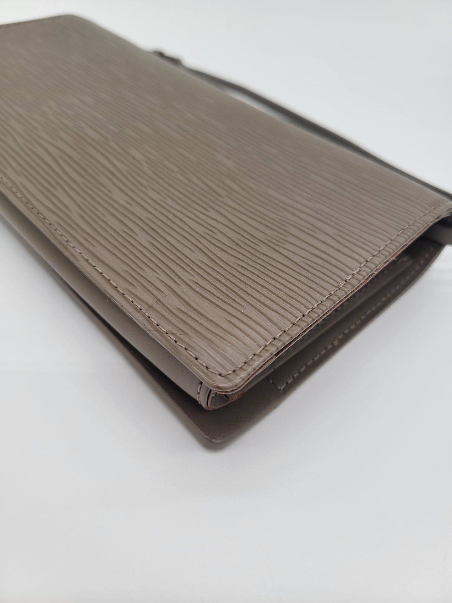 Louis Vuitton Epi Honfleur Clutch · Galet · Discontinued Style