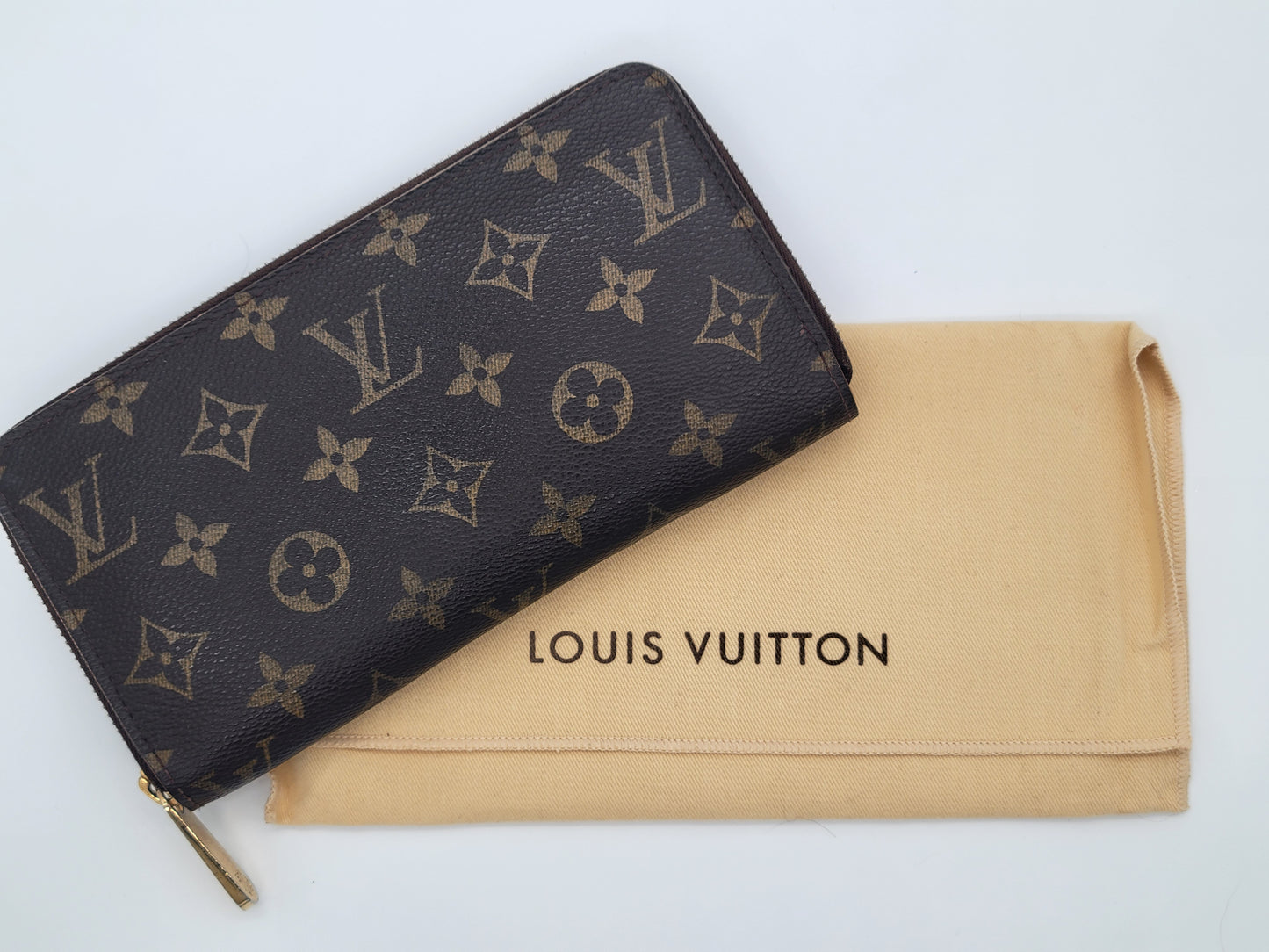 Louis Vuitton Zippy Wallet — Monogram Canvas | GHW | Full Set