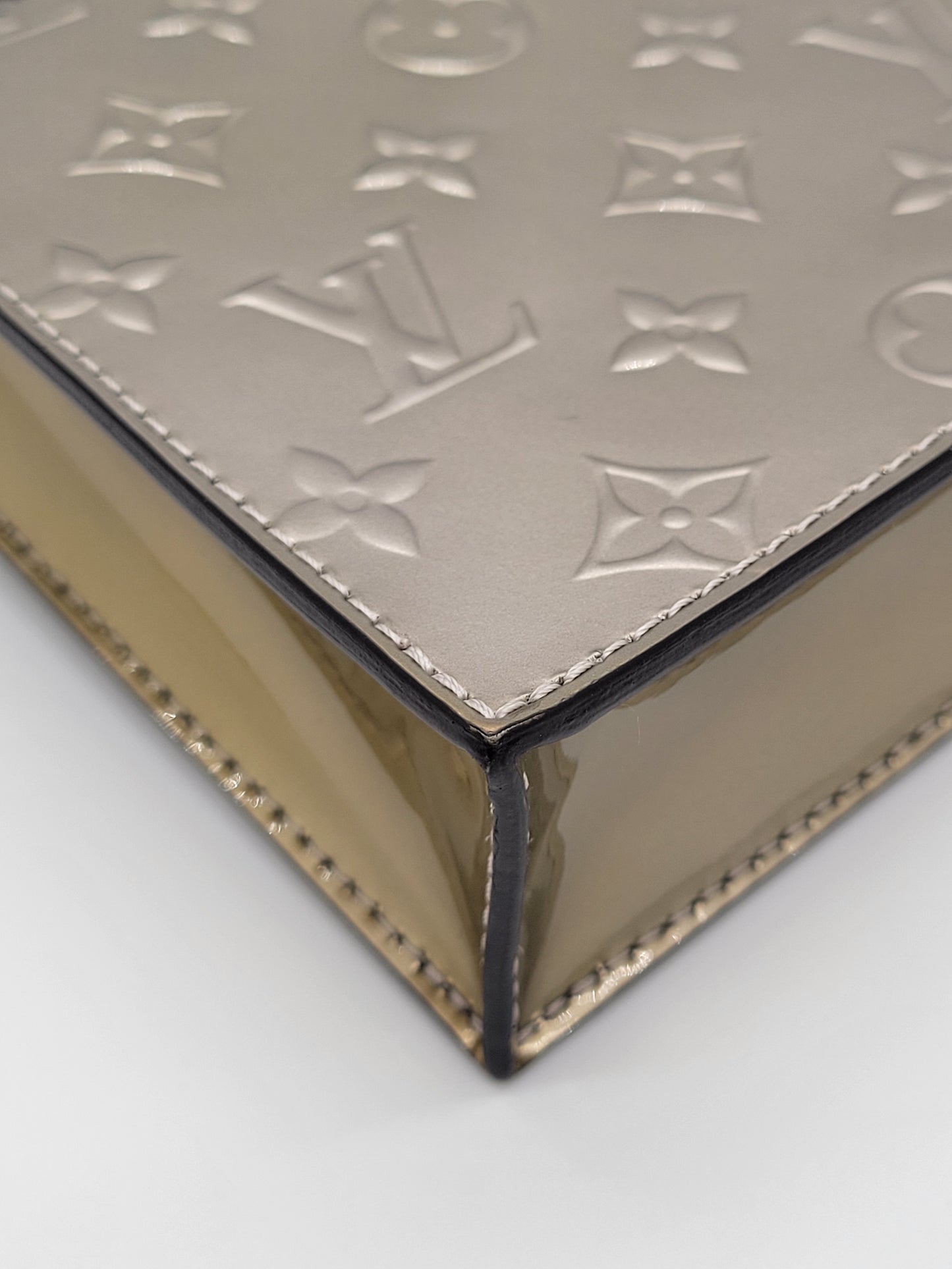 Louis Vuitton Petit Sac Plat — Monogram Vernis | Metallic | GHW