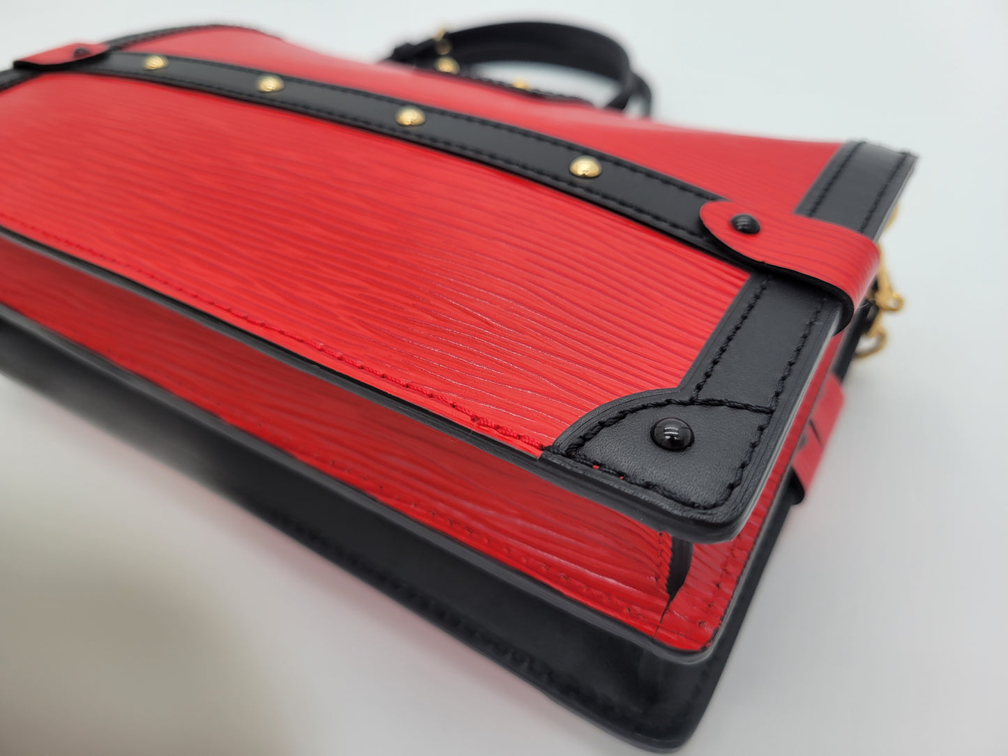 Louis Vuitton Petite Malle — Epi Leather | Rouge/Noir | GHW