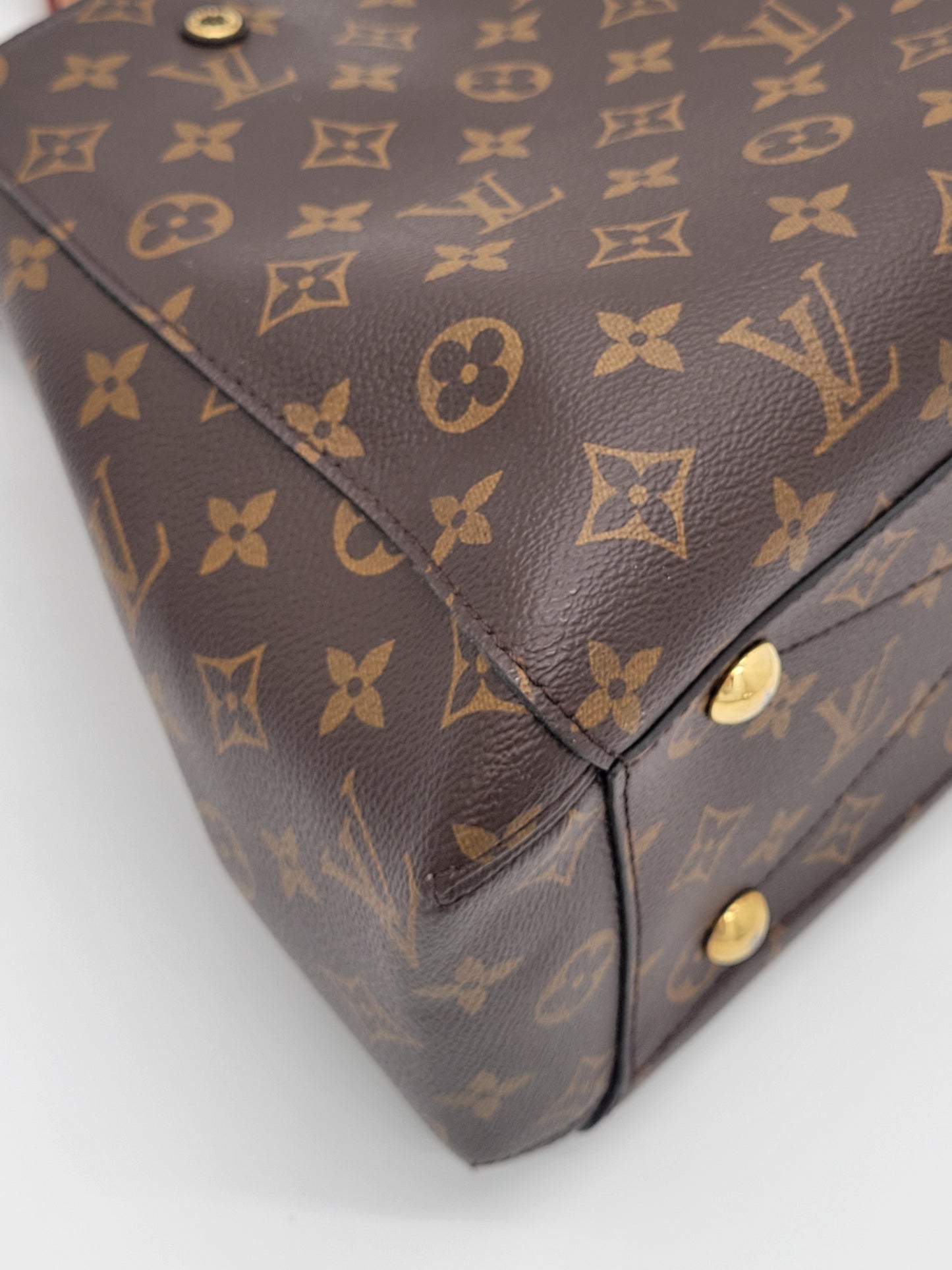 Louis Vuitton Montaigne MM — Monogram Canvas