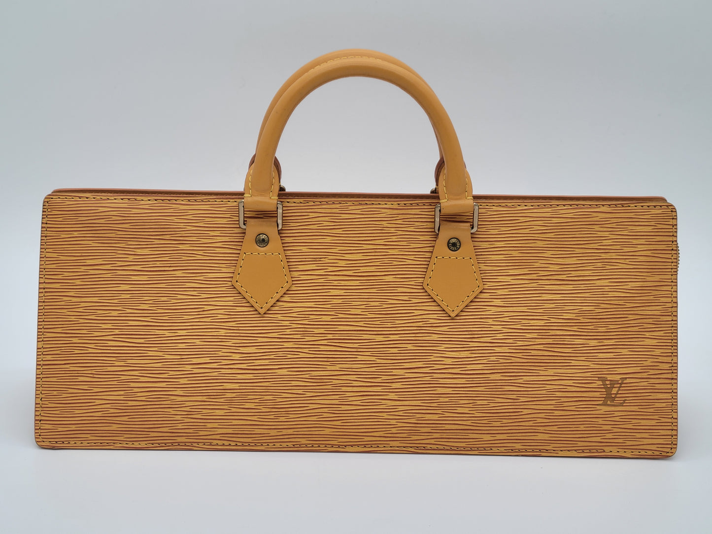 Louis Vuitton Sac Triangle — Epi Leather | Cannelle | GHW | Vintage