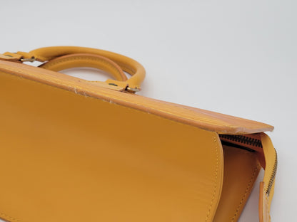 Louis Vuitton Sac Triangle — Epi Leather | Cannelle | GHW | Vintage