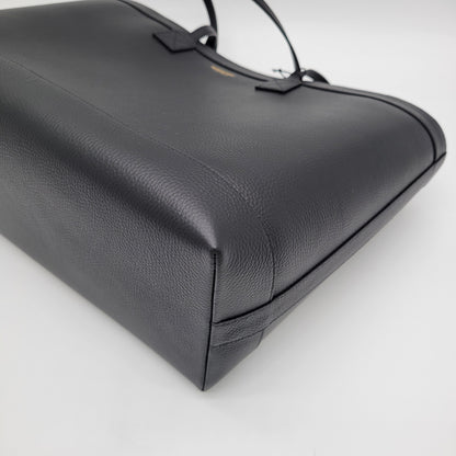 Burberry Medium Grainy Leather Tote Black-NWT