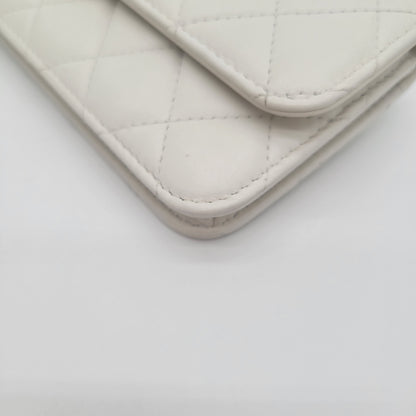 Calfskin Quilted Mini Maxi Pearls Wallet On Chain WOC White
