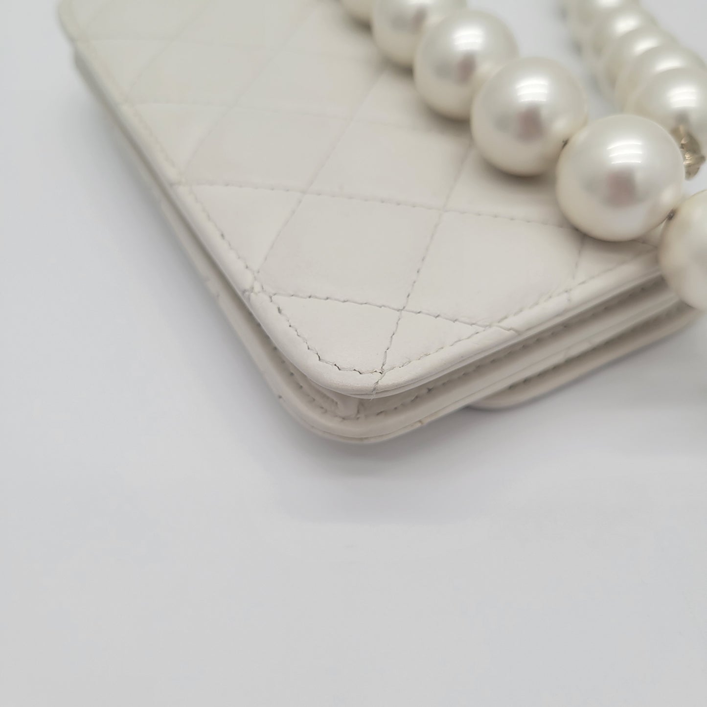 Calfskin Quilted Mini Maxi Pearls Wallet On Chain WOC White